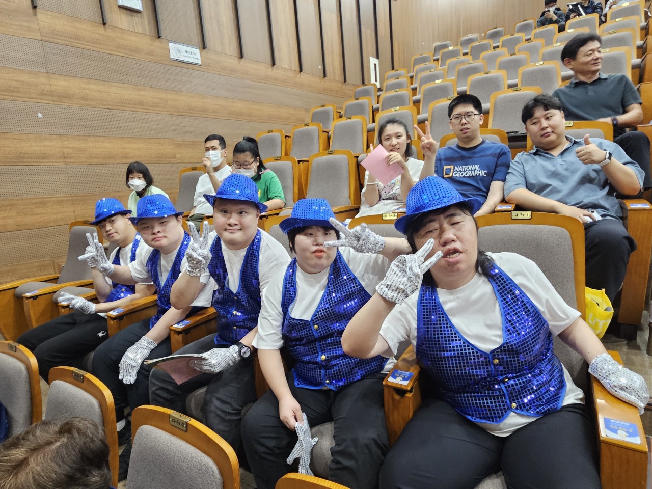 /user/g/gjcil/editor/2510/7186c9b9ee4cc5293c89a36c3d61268b_1760949751_0681.jpg 이미지크게보기