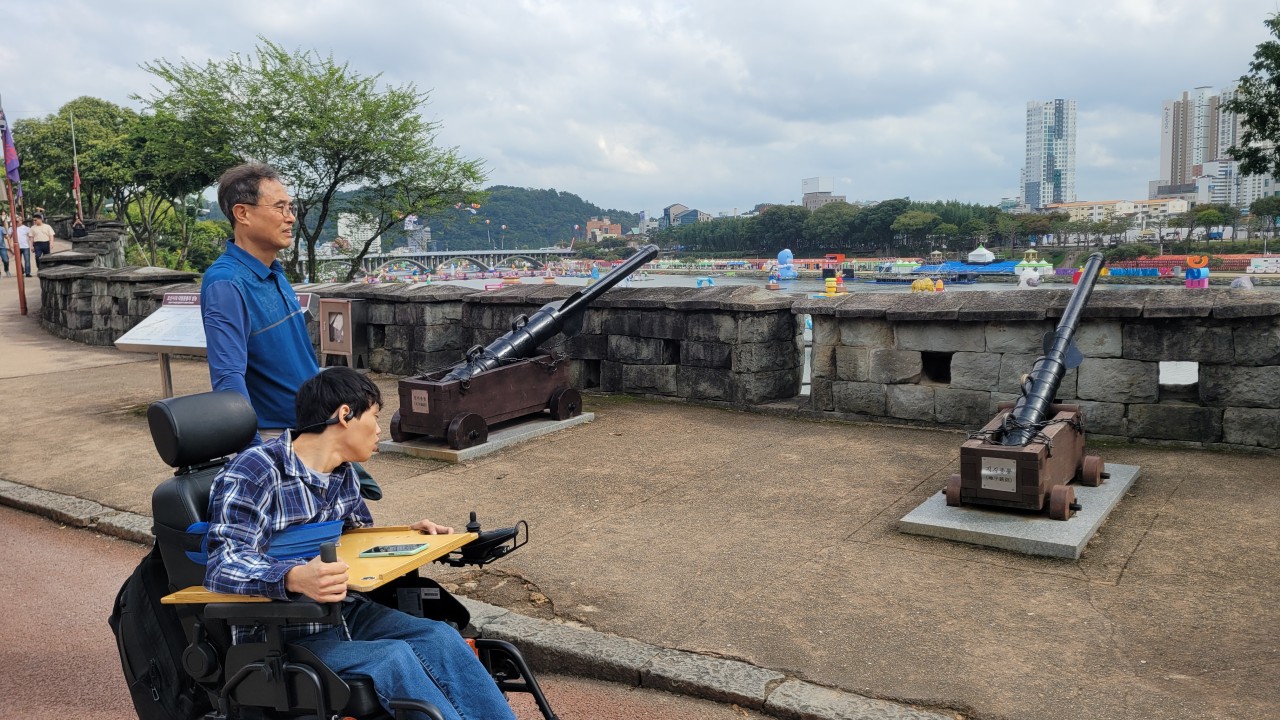 /user/g/gjcil/editor/2510/7186c9b9ee4cc5293c89a36c3d61268b_1760949909_8461.jpg 이미지크게보기