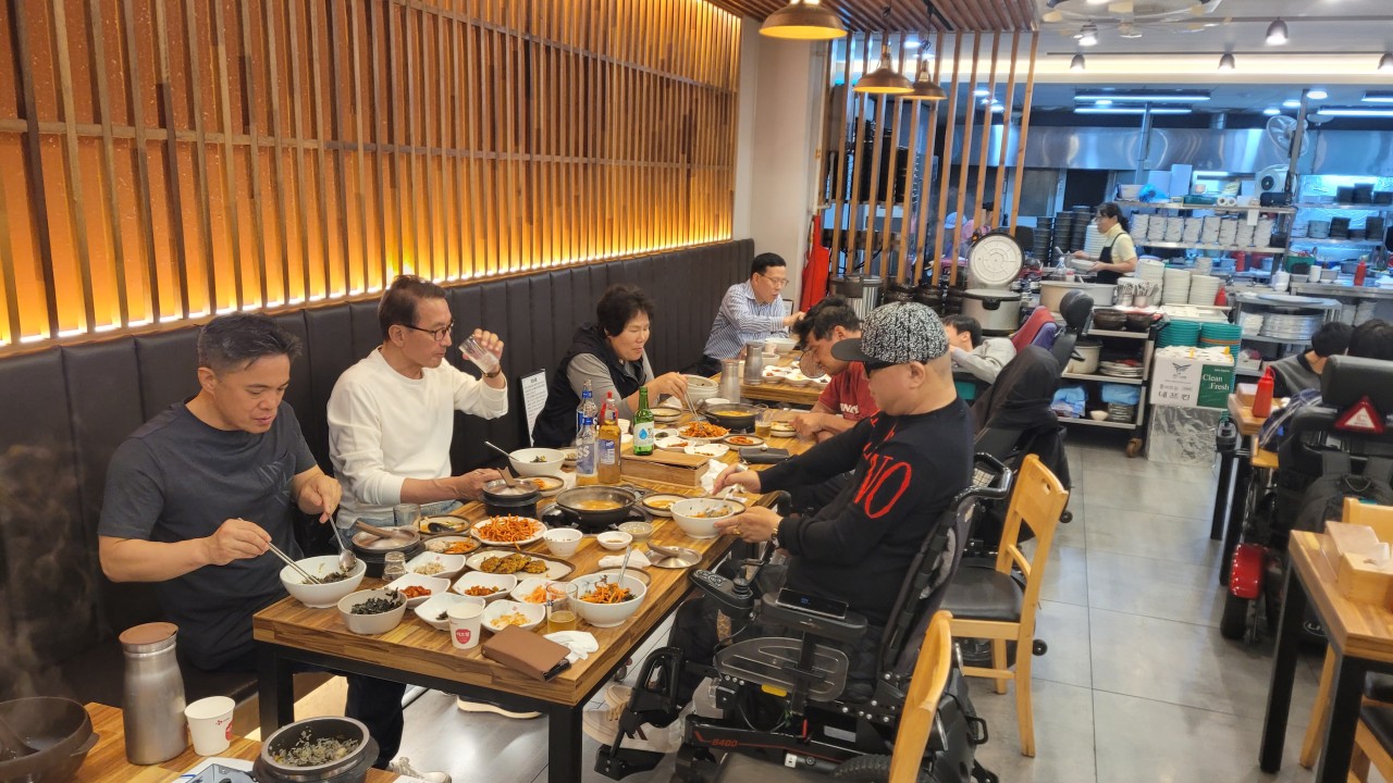 /user/g/gjcil/editor/2510/7186c9b9ee4cc5293c89a36c3d61268b_1760949910_2072.jpg 이미지크게보기