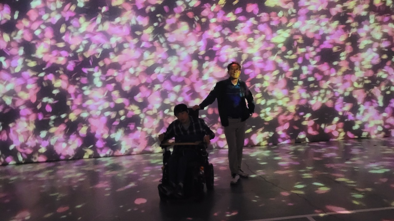 /user/g/gjcil/editor/2510/7186c9b9ee4cc5293c89a36c3d61268b_1760949910_5249.jpg 이미지크게보기