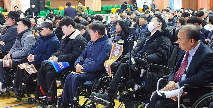 /user/g/gjcil/editor/2512/3938f07218a3f0ff323d9aecb5a80de7_1765243613_797.jpg 이미지크게보기