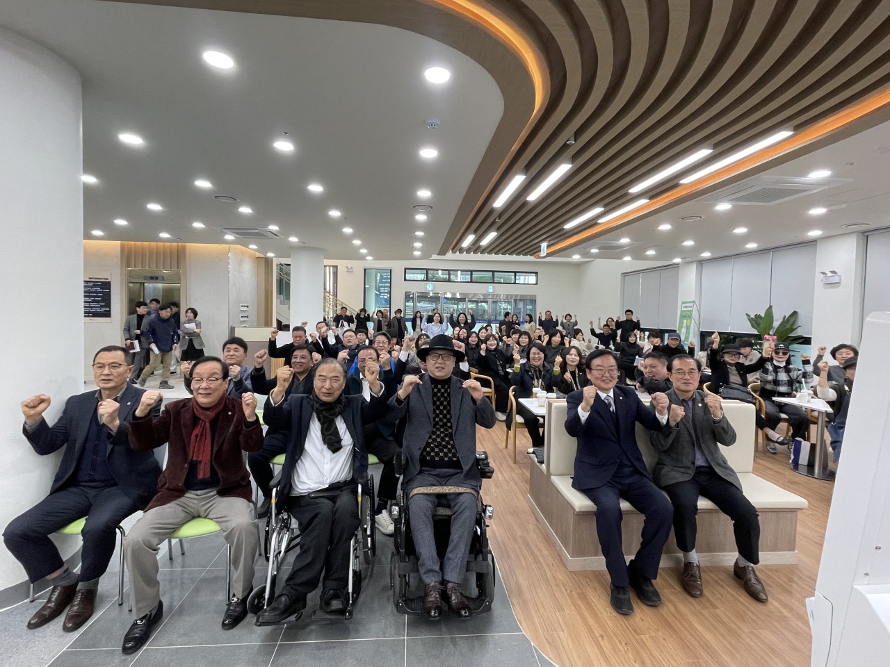 /user/g/gjcil/editor/2603/85f44fc310f111efdfea3cbb87531631_1772699295_9966.jpg 이미지크게보기