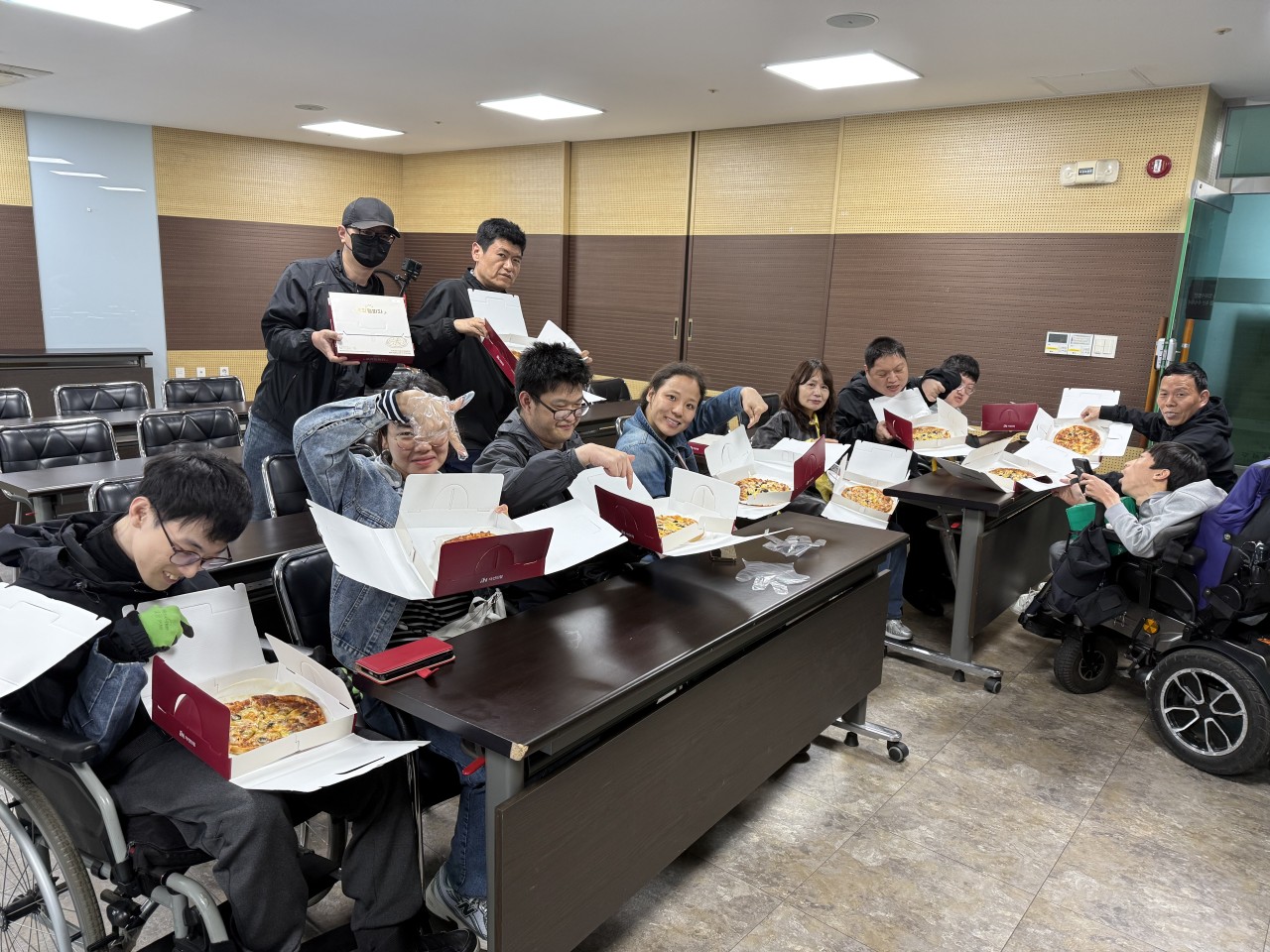 /user/g/gjcil/editor/2604/a9ba974d16995b5d3dd4c54fb0a9c00b_1775811452_9762.jpg 이미지크게보기